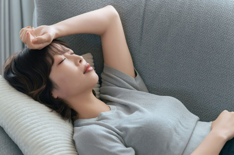 女性